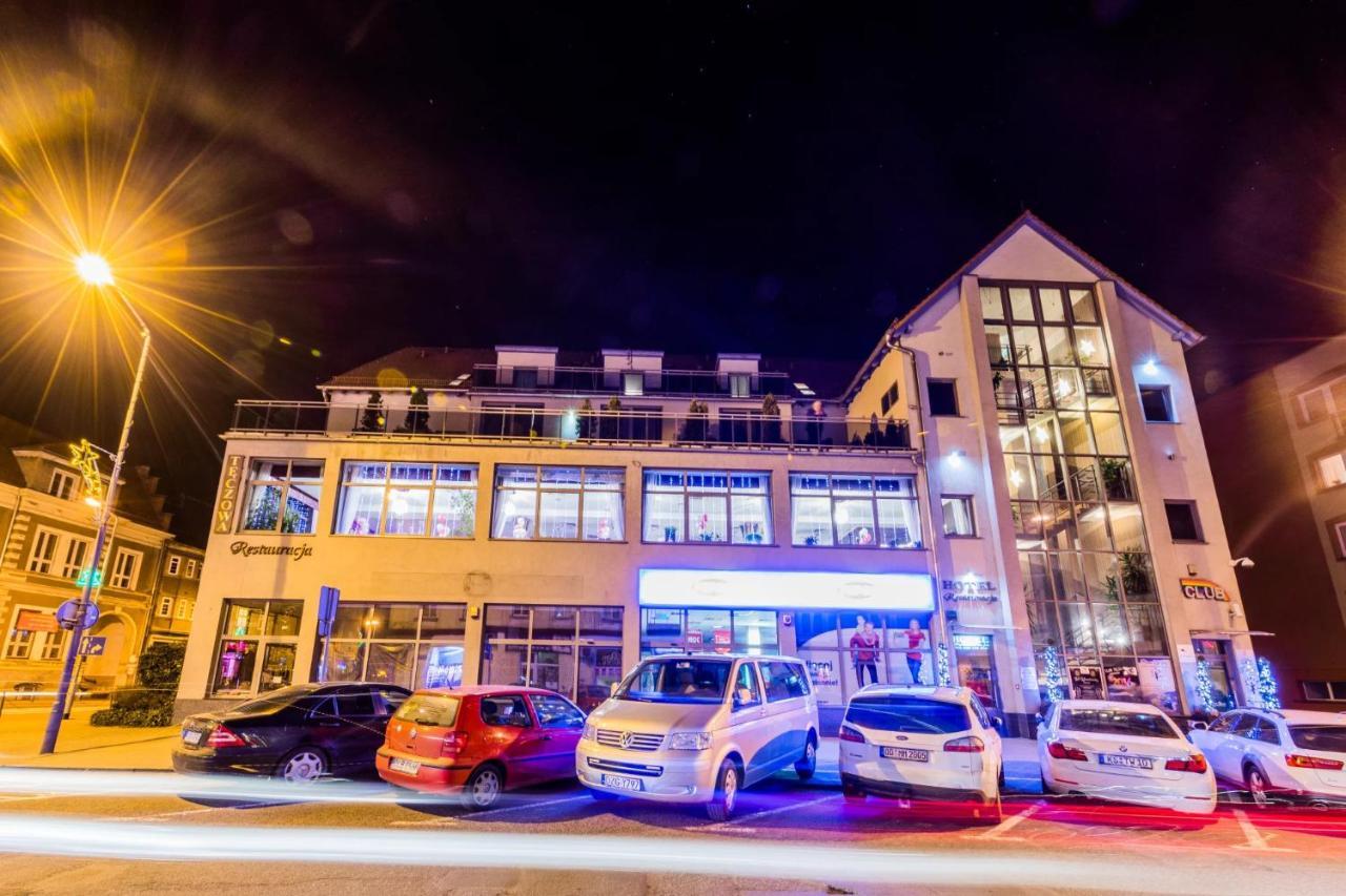 Pokoje Goscinne Teczowa Luban Exterior foto
