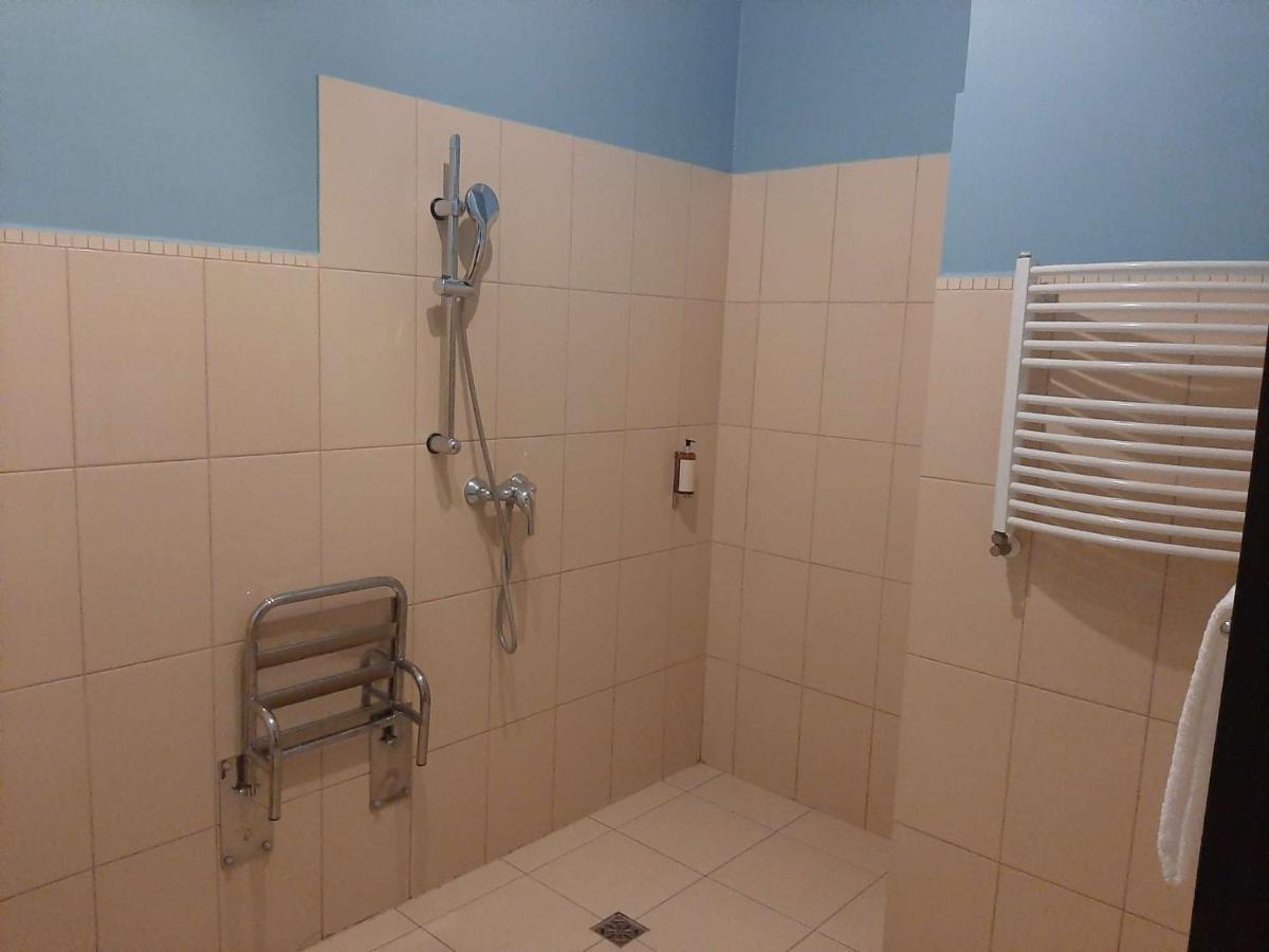 Pokoje Goscinne Teczowa Luban Exterior foto